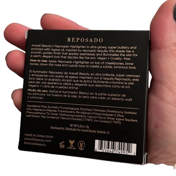 Araceli beauty - REPOSADO
TEQUILA HIGHLIGHTER with Agave - Picture 4 of 5